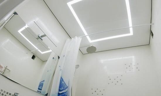 Светополосы на натяжном потолке 3 кв.м. - Ванная - Речица